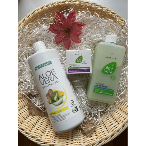 Празнична кутия ЗДРАВЕ- Алое вера гел с джинджифил за имунитет, Мултиактивен дневен крем, Нежен течен сапун