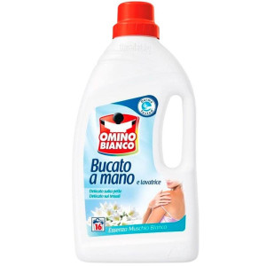 Omino Bianco Bucato A Mano e Lavatrice Essenza Mushio Bianco течен перилен препарат за бели и цветни тъкани с есенция от бял мускус 1л./16пр. Omino Bianco Bucato A Mano e Lavatrice Essenza Mushio Bianco течен перилен препарат за бели и цветни тъкани с есенция от бял мускус 1л./16пр.
