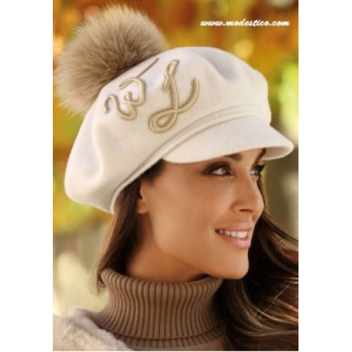 Барета с бродирани букви