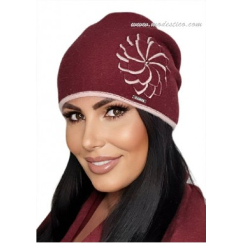 Дамска зимна шапка Дамска зимна шапка