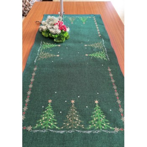 Коледен тишлайфер за маса в зелено и златиста бродерия