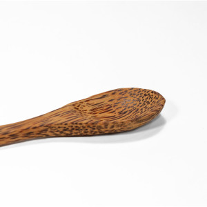 Ръчно изработена кокосова лъжичка светла