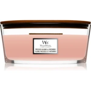 Ароматната свещ Woodwick Pressed Blooms & Patchouli